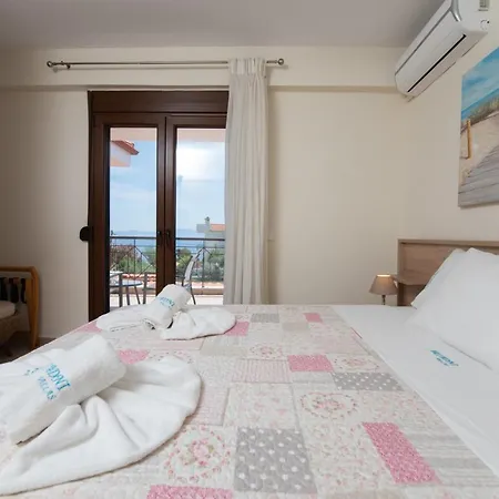 בית כפרי Ariadni -villas- Luxury קריופיגי