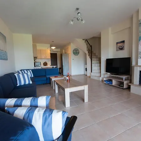 Ariadni -villas- Luxury Country house Kriopigi